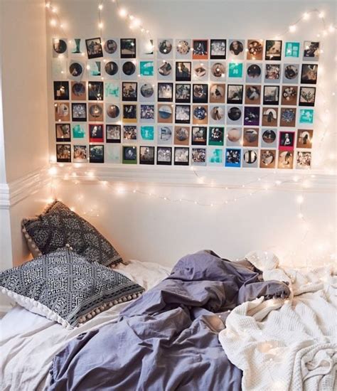 How To Decorate Your Dorm Walls Without Causing Damage With Images Dorm Room Wall Decor