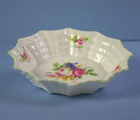 Shelley Hulmes Rose Pin Dishsweet Meat Dish