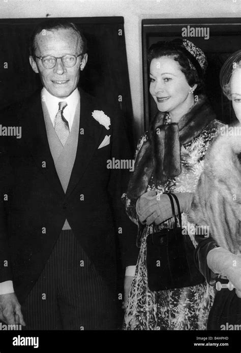 Vivien Leigh Actress With Her Ex Husband Leigh Holman At The Wedding