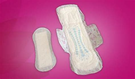 How To Use Sanitary Or Menstrual Pads Step By Step Guide Carefree® Arabia