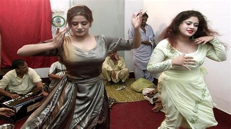 लाहौर में लगती है पाकिस्तान की सबसे बड़ी वेश्या मंडी Know About