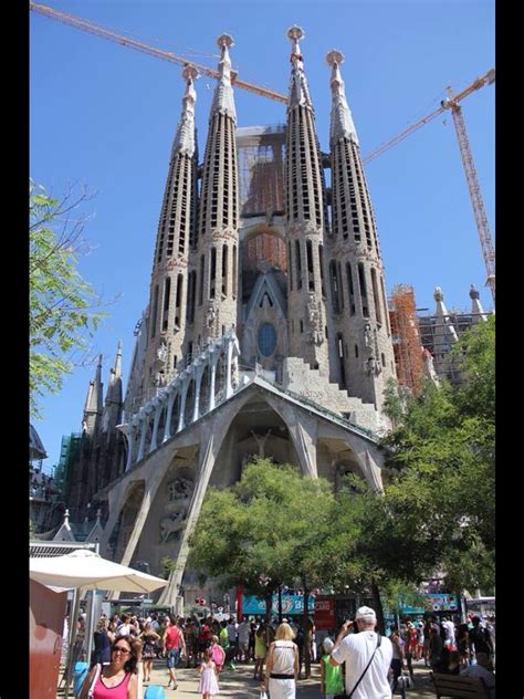 Nirgendwo sonst gibt es z.b. Sagrada Familia-Barçelona | Schöne orte, Orte, Bilder
