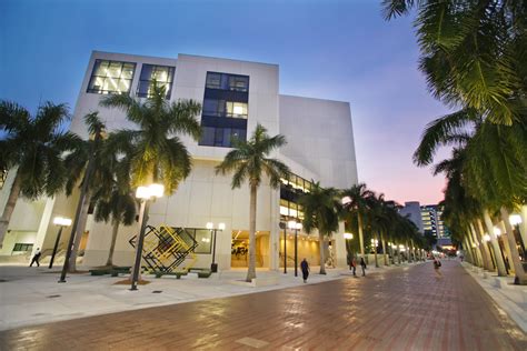 Miami Dade College Wolfson Campus Miami Dade College Miami Fl Miami