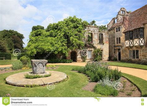 Traditional English Garden Stock Photo Image Of Architecture 68844188