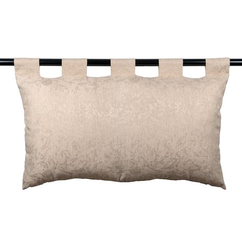 I lussuosi cuscini letto sono solitamente imbottiti con piuma d'oca e sono forniti in confezioni da due, quattro, sei o otto cuscini. Cuscini Per Testata Letto Singolo