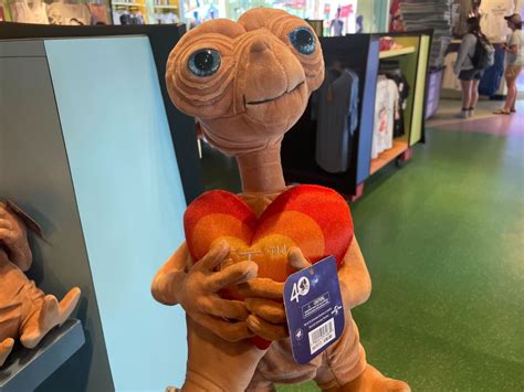 Et The Extra Terrestrial Celebrates 40th Anniversary With New Mug