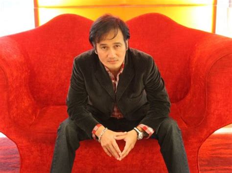 Gémǐ xīng) is a singaporean actor, comedian and television personality. cinema.com.my: Gurmit Singh stars in "Young & Fabulous"