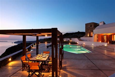 Gorgeous 4 Bedroom Villa For Rent In Santorini Greece Blog Purentonline