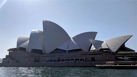 sydney-opera-house-view-from-the-ferry