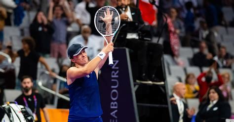 Swiatek Continues To Dominate At WTA Finals Dispatching Garcia In Straights