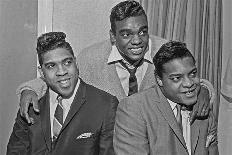 rudolph isley founding member of the isley brothers dies at 84 one america news network