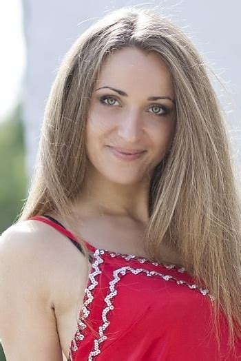Ukrainian Single Alena Green Eyes 36 Years Old Id18362