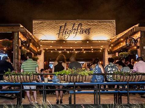 Where to eat and drink outside right now. | Dallas nightlife, Dallas
