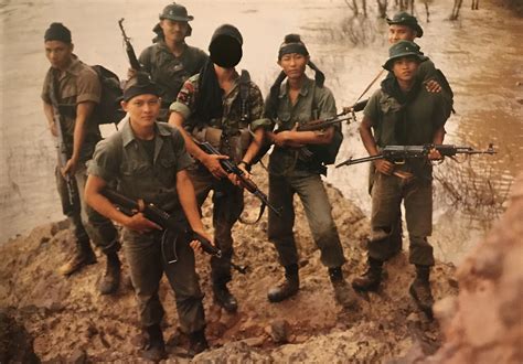 French Mercenary With Karen Knla Guerrillas In Burma 1988 3471x2423