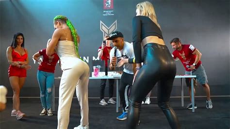 Womens Booty Slapping Contest Youtube