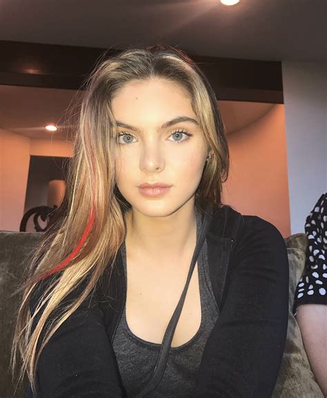 Beautiful Females Brighton Rose Sharbino