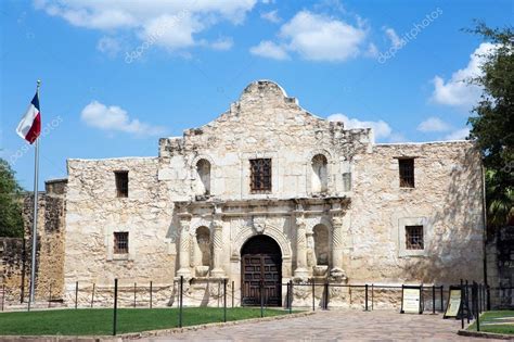 The Alamo San Antonio Texas Stock Photo By ©sframe 93930570