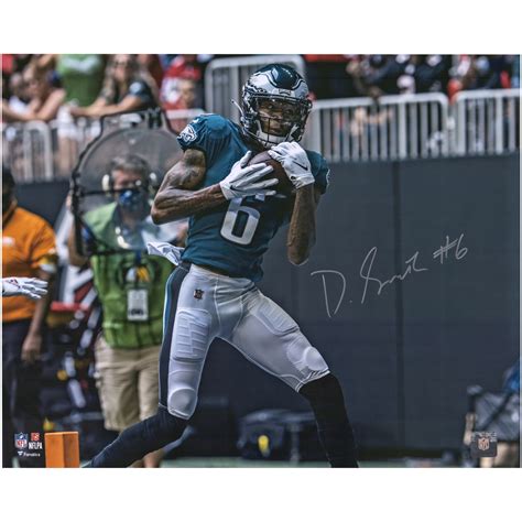 DeVonta Smith Philadelphia Eagles Autographed 8 X 10, 56% OFF