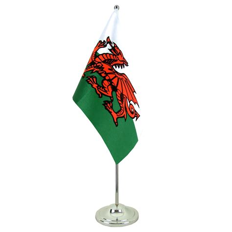 Ce vendeur de drapeau pays de galles dont la société est kza distribution ayant pour activité principale vente fait parti des vendeurs importants et mérite 16 sur 20 selon les acheteurs. Drapeau de table prestige Pays de Galles chromé - Monsieur ...