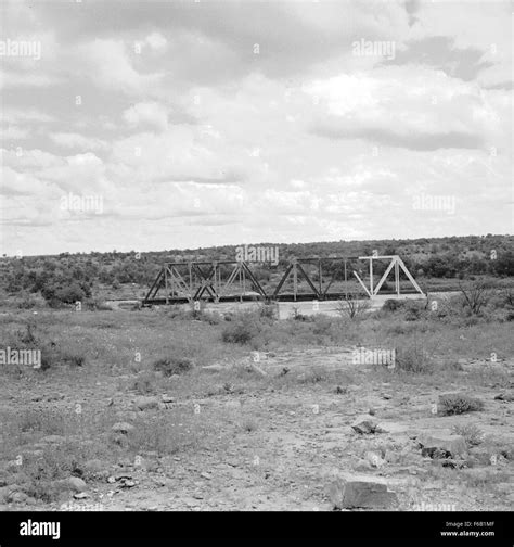 Bollman Truss Railroad Bridge Hi Res Stock Photography And Images Alamy