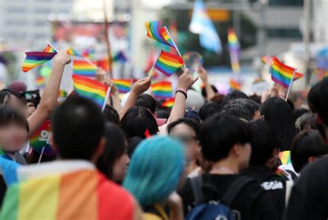 ‘proud To Be Who We Are’ Korean Lgbtq Community Out In Full Force At 20th Pride Parade