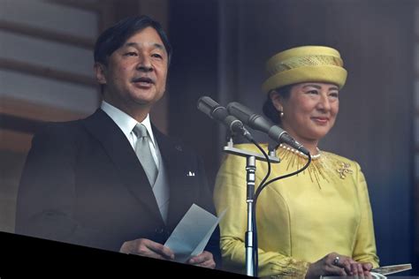 Penampilan Publik Pertama Kaisar Jepang Naruhito Dan Permaisuri Masako