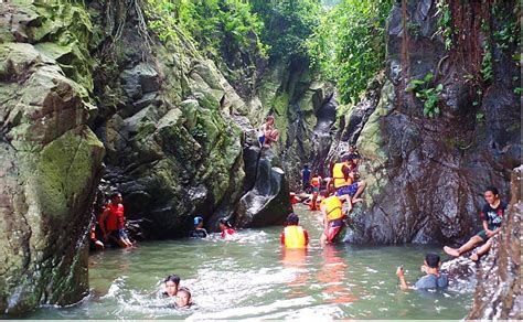 Tempat wisata di karawang selanjutnya adalah bukit sepmpur yang terkenal indah dan menawan. Tempat Wisata Di Loji Karawang - Tempat Wisata Indonesia