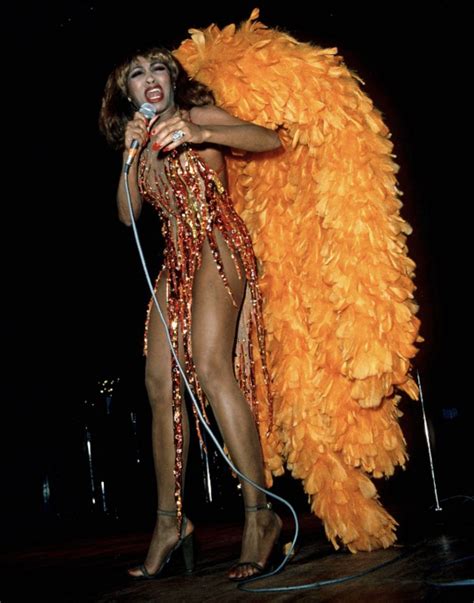 Tina Turner The Ageless Fashion Icon Takes A Final Bow