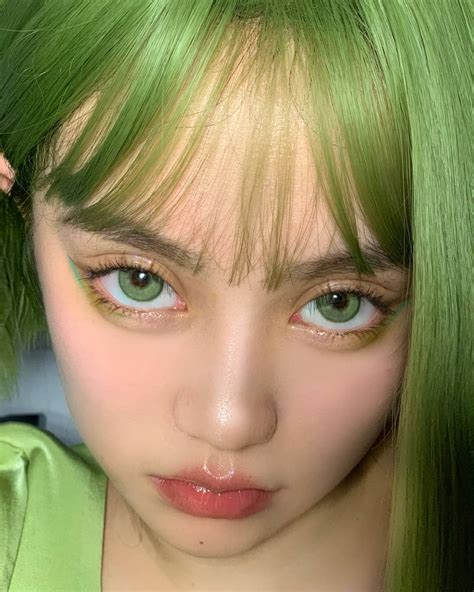 Uzzlang Girl Girl Face Hair Inspo Color Hair Color Short Green Hair Japanese Hairstyle