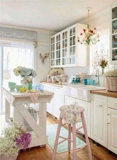 Upgrading Your Wall For Romantic Kitchen Decorations 01 Sweetyhomee