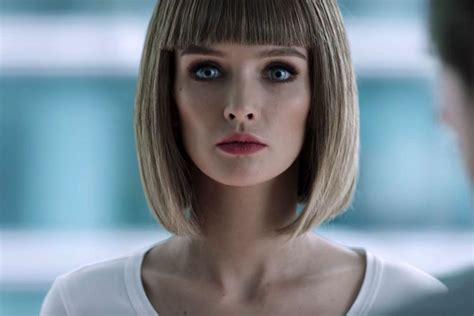 Here Come Top 10 Most Attractive Robots In Hollywood Movies