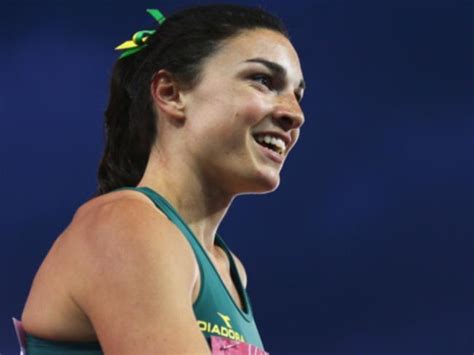 Aussie Michelle Jenneke Takes Hip Jiggling Dance Into Commonwealth