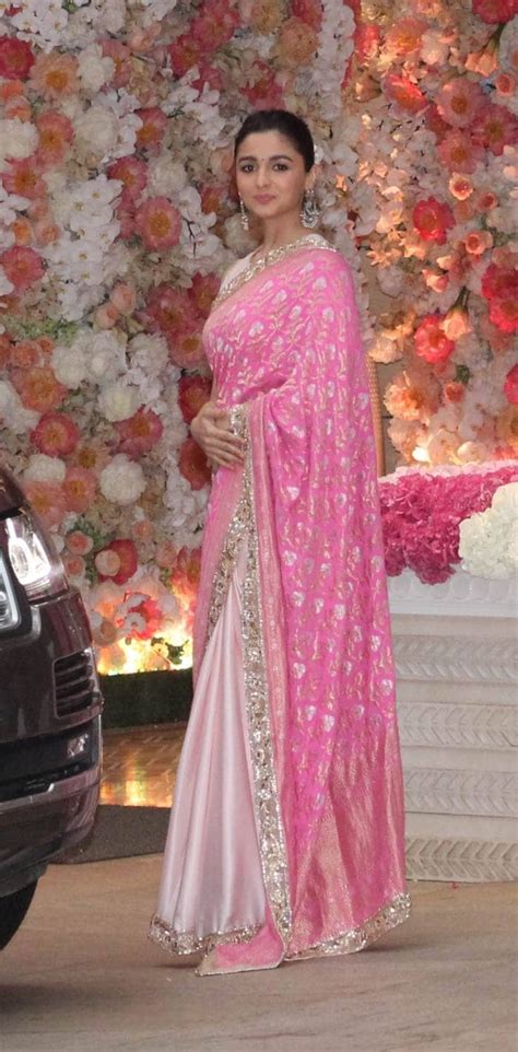 Alia Bhatts Manish Malhotra Saree Has Us Wishing Shed Wear One More Often