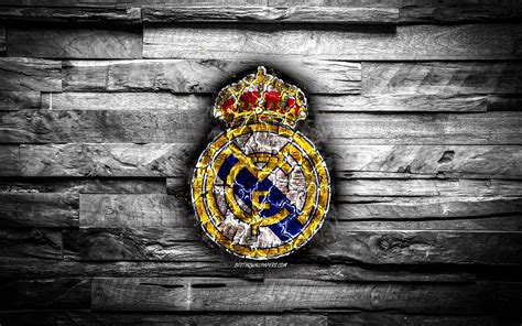 Experience of belonging to real madrid! Real Madrid Logo Computer Wallpapers - Wallpaper Cave