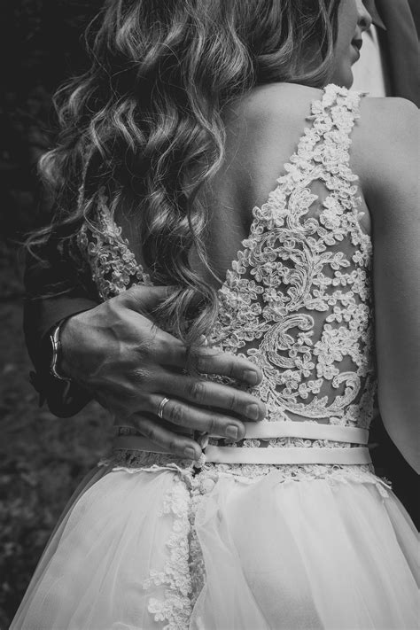 Check spelling or type a new query. Feist Style - Brautkleider 2012 | WeddyPlace