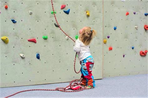 Youth Programs And Youth Climbing Learn Train And Compete At Acg