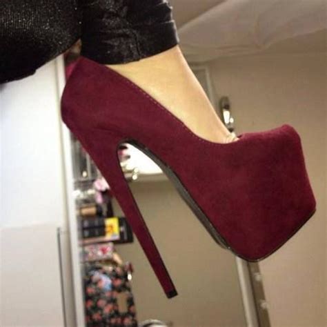 pin on high heels hobby including celebrities who wear them