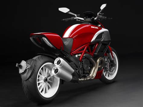 2014 Ducati Diavel Line Up Presented Autoevolution