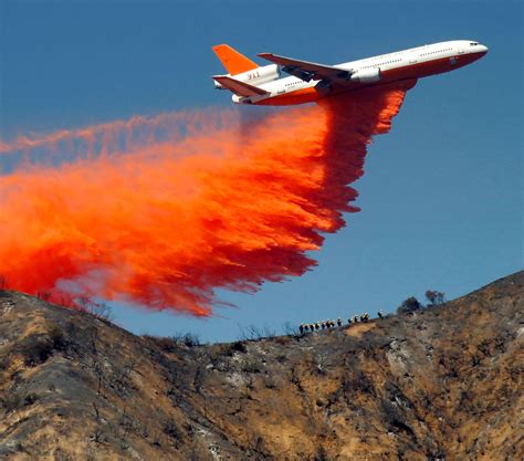 Firefighting Aircraft Increasingly Ineffective Amid Worsening Wildfires
