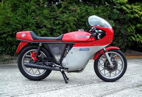 Following the release of the mv agusta rush 1000, the italian motorcycle maker has taken the covers off the 2021 mv agusta brutale 1000 rr. Italian edge: 1976 MV Agusta 350 Sport (mit Bildern)