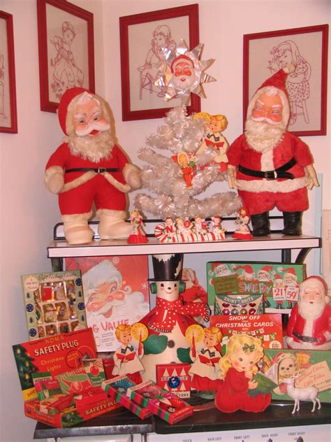 Yeap Remember These Santas Gave The Right One Away Many Years Ago