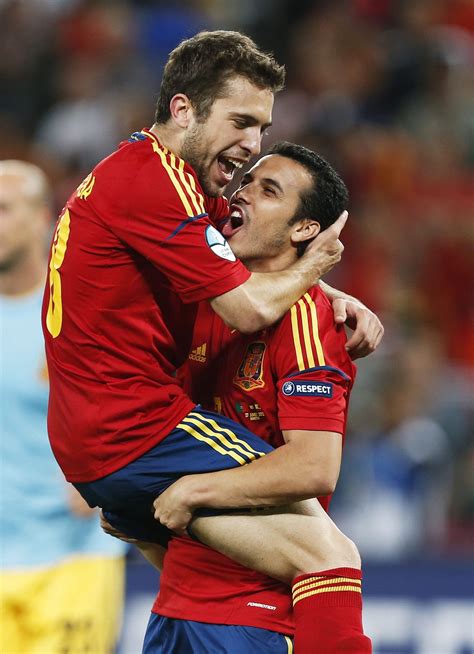 Im ersten halbfinale der em 2021 treffen italien und spanien aufeinander. EM 2012: Spanien hat vor dem Endspiel drei große ...