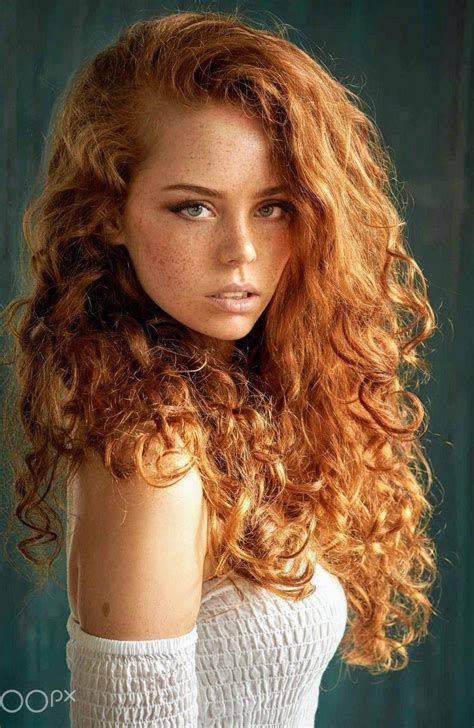 Pin By Dan Bridges On Redheads Beautiful Red Hair Beautiful Freckles