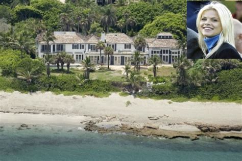 Tiger Woods Ex Wife Elin Nordegren Demolishes Her Million Mansion