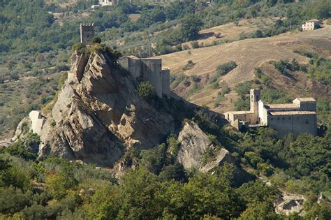 Posti da visitare in Abruzzo guida alla scoperta della mete più suggestive