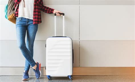 Types Of Luggage 4 Luggage Types Factors To Consider