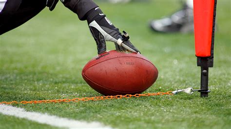 Super Bowl Liv How Nfl Measures First Downs Is Primitively Low Tech