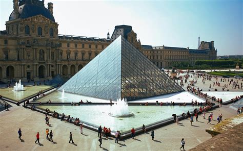 16 Incredible Louvre Museum Facts