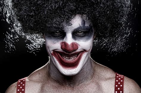Creepy Clowns Make Bomb Threat On Cny Schools