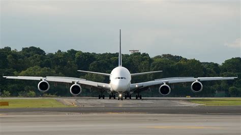 Airbus A380 Very Large Wing Span Aeronefnet